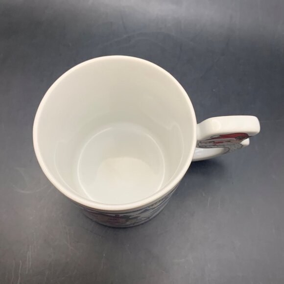 Christmas Santa Mug Cup White With VTG Santa & Houses Snow Scene Made In Japan - Picture 5 of 8